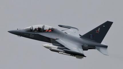 Воздушный козырь России: эскадрилья Як-130 легко разгонит три F-16 Воздушный козырь России: эскадрилья Як-130 легко разгонит три F-16