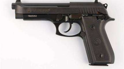 Пистолет Taurus PT92