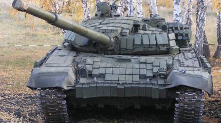 Бойцы Асада надели на Т-72АВ самую большую «противокумулятивную клетку» Бойцы Асада надели на Т-72АВ самую большую «противокумулятивную клетку»