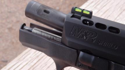 Пистолеты M&P SHIELD обновят тритиевыми прицелами Пистолеты M&P SHIELD обновят тритиевыми прицелами