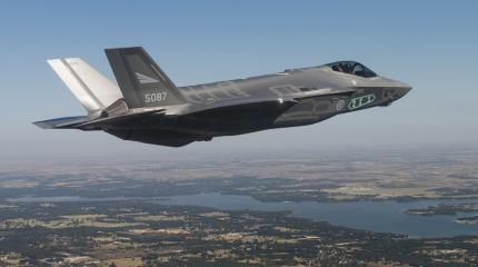 Истребитель F-35: «Молния» провала Истребитель F-35: «Молния» провала