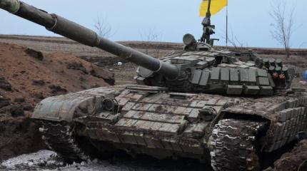 Колонна бронетехники ВСУ попала в ДТП Колонна бронетехники ВСУ попала в ДТП
