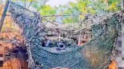 Появилось видео добивания британской самоходки AS-90 ударом FPV-дрона