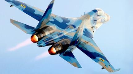 Американский F-16 провел воздушный бой с украинским Су-27 Американский F-16 провел воздушный бой с украинским Су-27