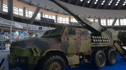 Уникальную колесную 203-мм самоходку показали на выставке "Партнер 2025" Уникальную колесную 203-мм самоходку показали на выставке "Партнер 2025"