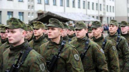 Литовским военным на 5 лет увеличивают срок службы Литовским военным на 5 лет увеличивают срок службы
