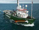 Российские пограничники открыли предупредительный огонь по судну Greenpeace Российские пограничники открыли предупредительный огонь по судну Greenpeace