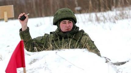 Новобранцы ЗВО постигают военное ремесло