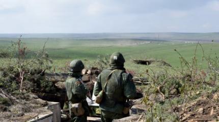 Военнослужащих НМ ЛНР уже учат воевать в незнакомой местности Военнослужащих НМ ЛНР уже учат воевать в незнакомой местности