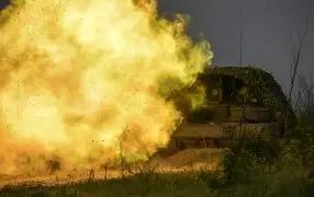 Танкист "Ярый" из Мордовии рассказал: его Т-80 выдержал десять попаданий