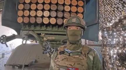 Огненный дождь: ВС РФ обрушили залп «Града» на живую силу ВСУ в ДНР Огненный дождь: ВС РФ обрушили залп «Града» на живую силу ВСУ в ДНР