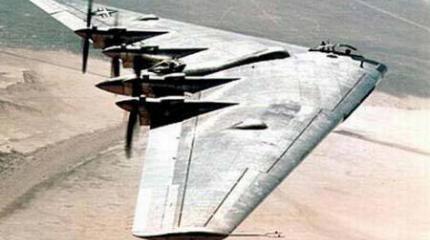 Опытный бомбардировщик Northrop XB-35 / YB-35 (США) Опытный бомбардировщик Northrop XB-35 / YB-35 (США)