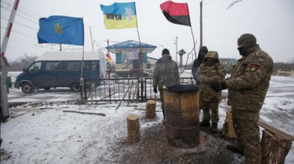 Штурм позиций организаторов блокады Донбасса: есть раненые Штурм позиций организаторов блокады Донбасса: есть раненые