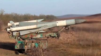 Переделанные для наземных целей установки С-200 показали на Украине Переделанные для наземных целей установки С-200 показали на Украине