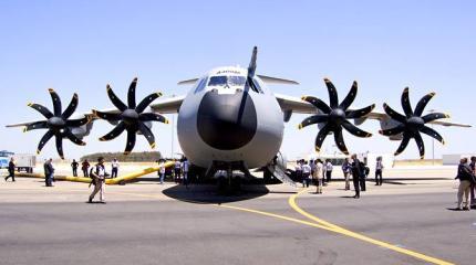 Новейший военно-транспортный самолет Airbus A400M разбился в Испании