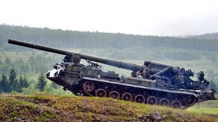 Артиллеристы ВВО впервые опробовали новые САУ 2С7М "Малка" Артиллеристы ВВО впервые опробовали новые САУ 2С7М "Малка"