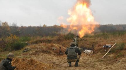 Донбасс: Киев двигает танки к передовой, ВСУ получают двойной боекомплект