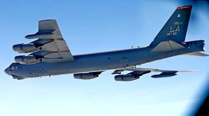 B-52 научили «глотать» ракеты