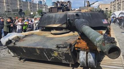 В бою ПТУР "Корнет" прошил танк М1А1 Abrams через броню и двигатель В бою ПТУР "Корнет" прошил танк М1А1 Abrams через броню и двигатель