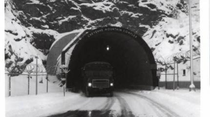 Аэрокосмическое командование Северной Америки возвращает командный пункт в бункер времен «холодной войны» Аэрокосмическое командование Северной Америки возвращает командный пункт в бункер времен «холодной войны»