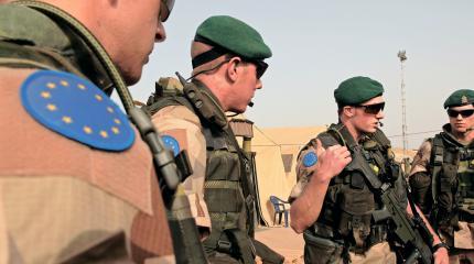 Британия против армии Евросоюза Британия против армии Евросоюза