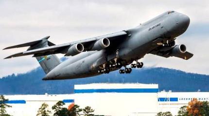Lockheed C-5 Galaxy. Крупнейший военно-транспортный самолёт ВВС США Lockheed C-5 Galaxy. Крупнейший военно-транспортный самолёт ВВС США