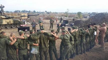 «Голубые береты» спели в Сирии на фоне танка Т-90А «Голубые береты» спели в Сирии на фоне танка Т-90А