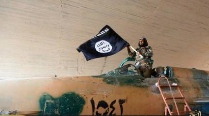 ISIS готовит пилотов и боевые самолеты ISIS готовит пилотов и боевые самолеты