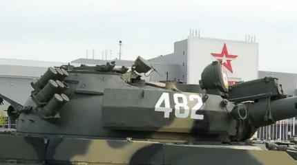 Знаменитые "Брови Ильича" пригодились Т-62М, участвующим в СВО