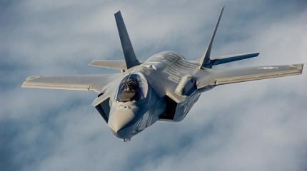 США начали перебрасывать в Японию истребители-невидимки F-35 США начали перебрасывать в Японию истребители-невидимки F-35