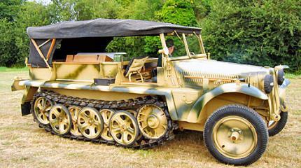 Полугусеничный артиллерийский тягач Sd.Kfz. 10 и его модификации