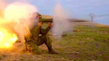 Смертоносный рой русских «Шмелей» разбомбил боевиков под Пальмирой Смертоносный рой русских «Шмелей» разбомбил боевиков под Пальмирой