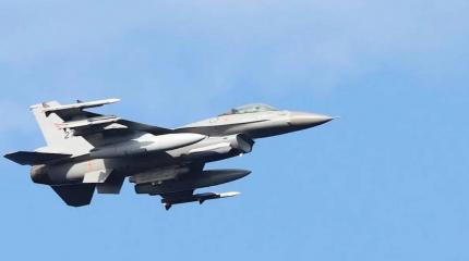 Запад смог подготовить лишь шесть украинских летчиков F-16