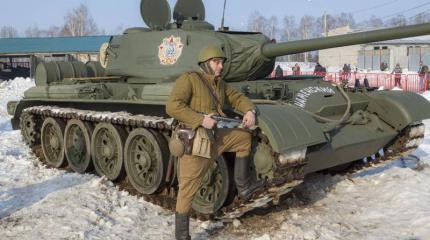 В подмосковной Кубинке представили восстановленный Т-44 В подмосковной Кубинке представили восстановленный Т-44