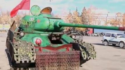 Т-34-85 снятый с постамента отправится на передовую Т-34-85 снятый с постамента отправится на передовую