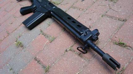FN FAL – главный конкурент автомата Калашникова FN FAL – главный конкурент автомата Калашникова