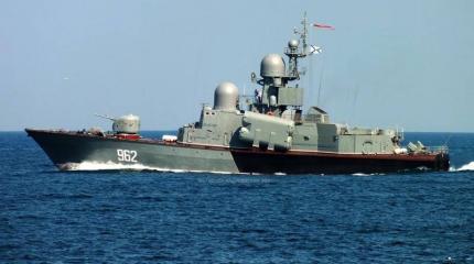 Ракетному катеру Черноморского флота присвоено почетное имя