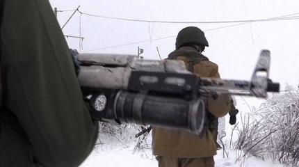 Ополченцы ДНР зачищают Углегорск от силовиков Ополченцы ДНР зачищают Углегорск от силовиков