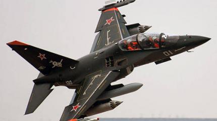 Учебно-тренировочный самолет Як-130 (Россия) Учебно-тренировочный самолет Як-130 (Россия)