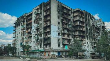 «Выжжены»: в Мариуполе показали чудовищные разрушения города после ВСУ