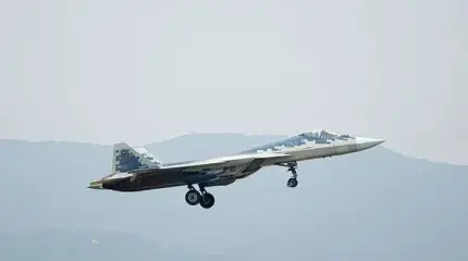Су-57 стал нервировать самолеты ДРЛО НАТО на Черном море