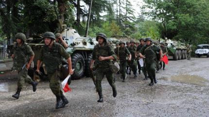 Российских военных в Абхазии подняли по тревоге в рамках внезапной проверки Российских военных в Абхазии подняли по тревоге в рамках внезапной проверки