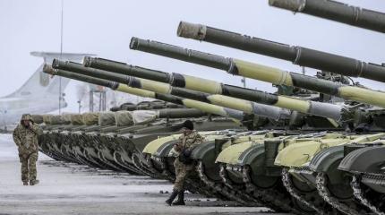Украинские силовики обстреляли село Спартак в ДНР из танков Украинские силовики обстреляли село Спартак в ДНР из танков