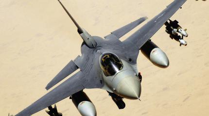 В Йемене хуситы снесли F-16 коалиции устаревшим советским ЗРК В Йемене хуситы снесли F-16 коалиции устаревшим советским ЗРК