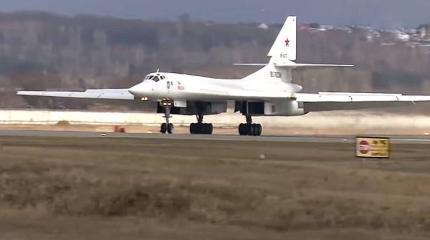 Два модернизированных Ту-160 переданы в Минобороны