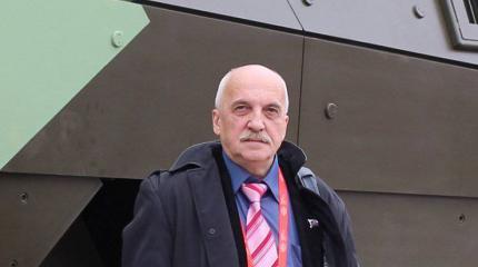 Виктор Мураховский: Зачем РФ демонстрирует НАТО новые дивизии Виктор Мураховский: Зачем РФ демонстрирует НАТО новые дивизии