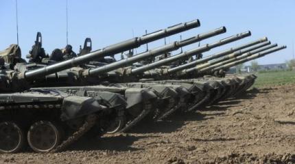 Командующий войсками ЦВО проверил ход формирования новой танковой дивизии Командующий войсками ЦВО проверил ход формирования новой танковой дивизии