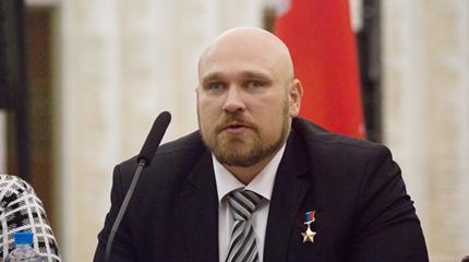 Экс-глава МГБ ДНР Андрей Пинчук рассказал, как Стрелков бежал с Донбасса Экс-глава МГБ ДНР Андрей Пинчук рассказал, как Стрелков бежал с Донбасса