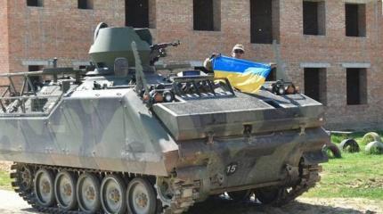 Попавшие на Украину старые бэтээры YPR-765 вместо пулеметов получили АКМы