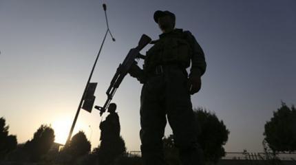 Почему афганские военнослужащие стреляют в инструкторов НАТО? Почему афганские военнослужащие стреляют в инструкторов НАТО?